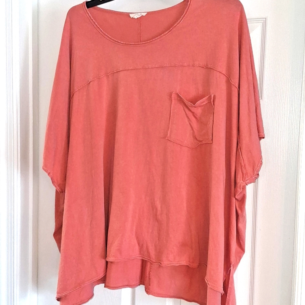 Easel Drop Shoulder Raw Edged T-shirt